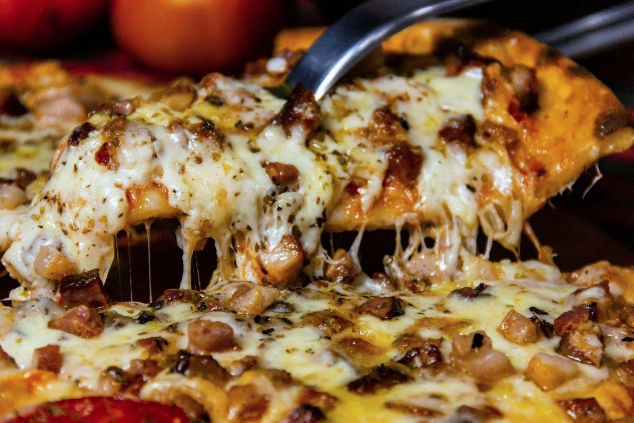 A proper Chicago deep dish — 45 minutes to cook, worth every minute of the wait